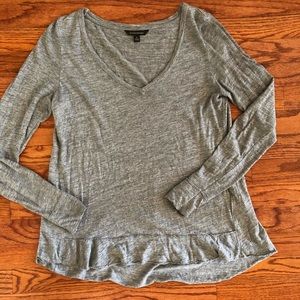 Banana Republic ruffle hem v neck